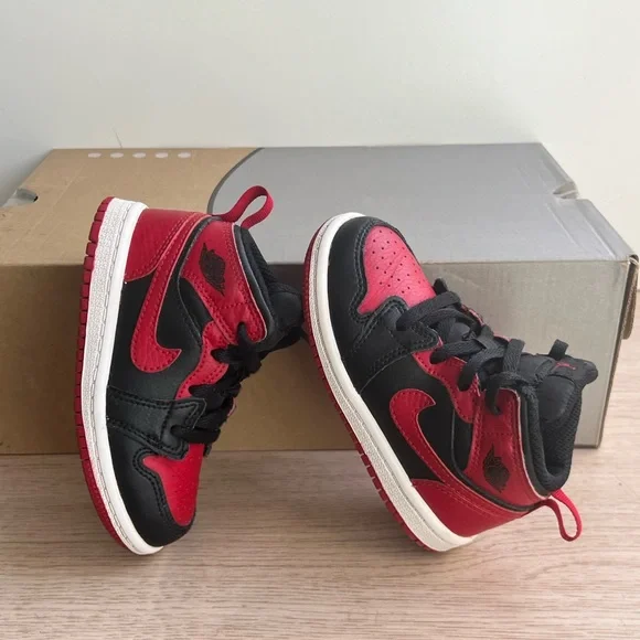 Nike Air Jordan 1 Retro Mid “Banned” Toddler Sneakers- SZ 7 C